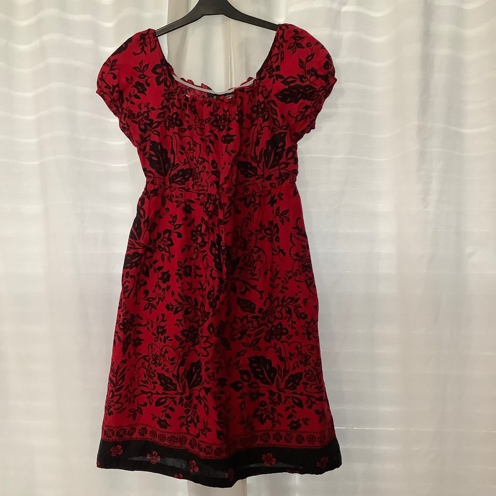 ALC (Atlast Claasics) red/black floral dress